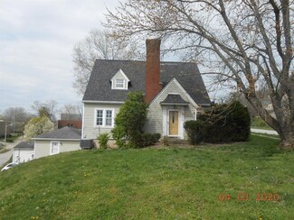 325 Sunnyside Ave, Aurora, IN 47001