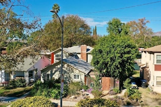 419 W Riverside Dr, Burbank, CA 91506