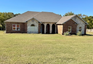 2917 S Oak Tree Ln, Atoka, OK 74525