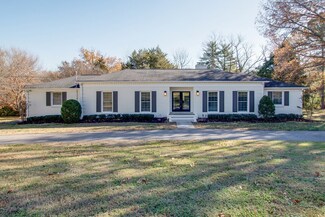 4632 Tara Dr, Nashville, TN 37215
