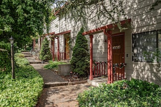 330 High St Unit 1-4, Ashland, OR 97520