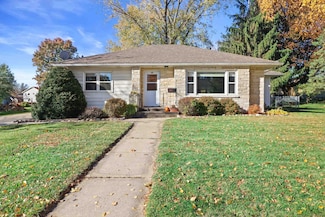 555 Edison St, Waterloo, WI 53594