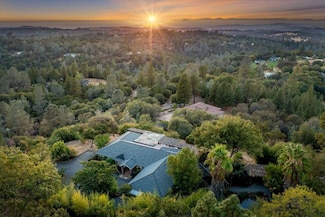 10135 Vista Point Loop, Penn Valley, CA 95946