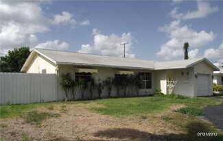 216 NE 28th Terrace, Boca Raton, FL 33431