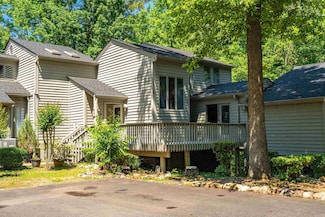 90 Silver Point Unit 4 Dr, Mount Ida, AR 71957