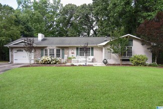 3908 Cloverdale Rd, Anniston, AL 36207