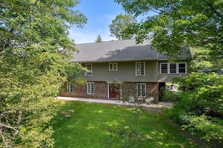 144 Crosstown Hwy, Union Dale, PA 18470