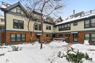 15 Mount Vernon St Unit 8, Cambridge, MA 02140
