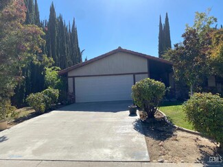 4613 Panorama Dr, Bakersfield, CA 93306