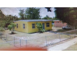 1040 NW 142nd St, Miami, FL 33168