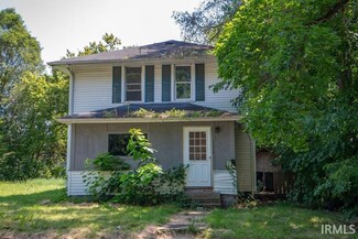 1126 Johnson St, South Bend, IN 46628