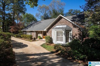 1626 Panorama Ln, Vestavia, AL 35216