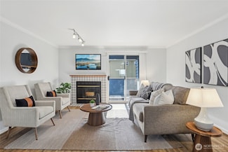 260 Newport Way NW Unit C-24, Issaquah, WA 98027
