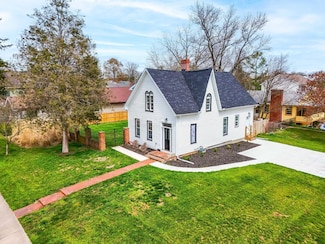 92 N Vine St, Westerville, OH 43081