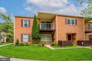 498 Old Forge Crossing Unit 498, Devon, PA 19333