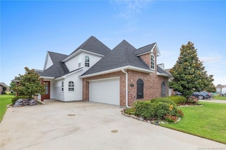 5831 Weeping Willow Dr, Lake Charles, LA 70605