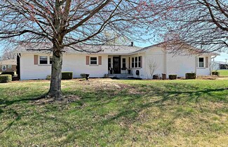 306 Hillside Dr, Washington, IN 47501
