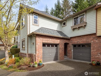 10790 221st Ln NE Unit 28, Redmond, WA 98053