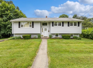 95 Flagg Ave, Oakville, CT 06779