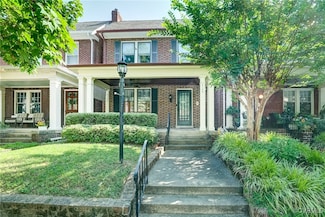 3102 W Grace St, Richmond, VA 23221