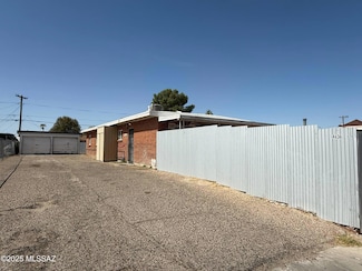 4636 E Montecito St, Tucson, AZ 85711