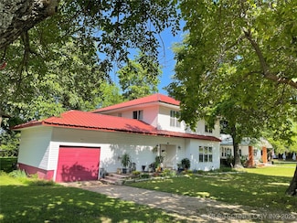 307 NE A St, Antlers, OK 74523