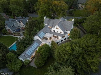 60 Fernwood Rd, Summit, NJ 07901