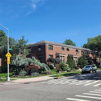 75-05 217th St Unit Upper, Oakland Gardens, NY 11364