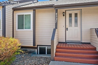 4527 Lamplighter Cir Unit 3, Colorado Springs, CO 80916