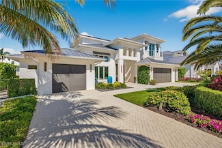 405 7th Ave N, Naples, FL 34102