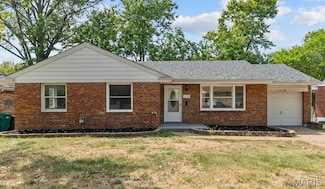 1118 Dunford Dr, Saint Louis, MO 63137