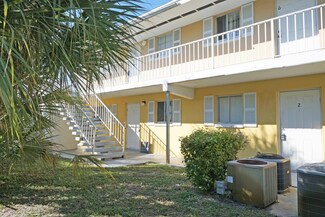 1501 Crescent Cir Unit A1, West Palm Beach, FL 33403