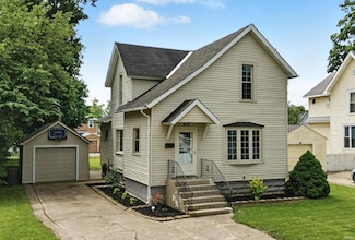 355 W 9th St, Auburn, IN 46706