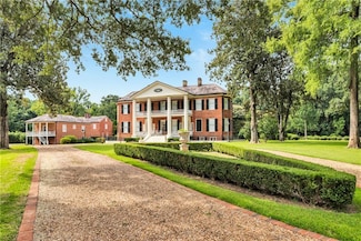 201 Lower Woodville Rd, Natchez, MS 39120