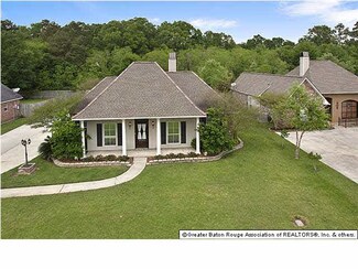 8049 Versailles Dr, Denham Springs, LA 70706