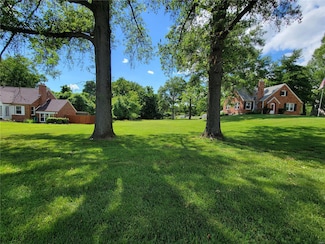1201 Ross Ave, Unincorporated, MO 63146