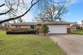 1111 W Florence St, McHenry, IL 60051