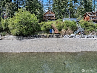 913 E Herron Blvd NW, Lakebay, WA 98349