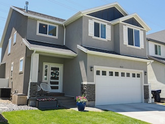 957 W Mckenna Rd, Bluffdale, UT 84065