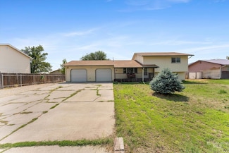 115 NW Wilson Cir, Mountain Home, ID 83647