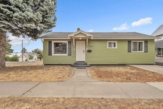 723 2nd St, Cheney, WA 99004