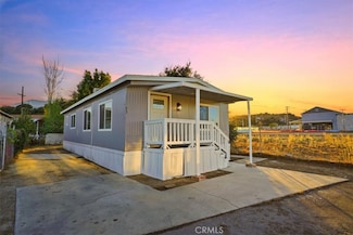 23830 Newhall Ave Unit 53, Santa Clarita, CA 91321