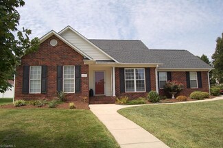 3869 Tanyard Mill Ct, High Point, NC 27265