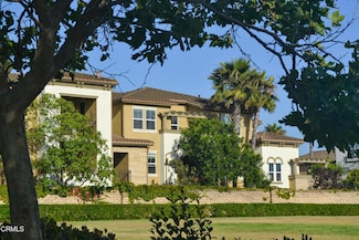 209 Riverdale Ct Unit 565, Camarillo, CA 93012