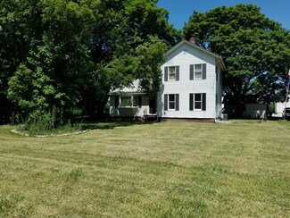 11327 River Rd, Plano, IL 60545