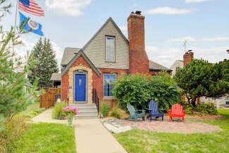 1139 Burnquist St, Saint Paul, MN 55106