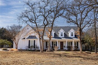 1145 Autumn Oaks Cir, China Spring, TX 76633