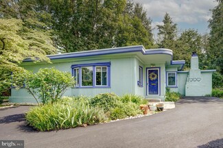 8308 Hull Dr, Glenside, PA 19038