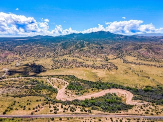 177 Camino Querencia, Los Cerrillos, NM 87010