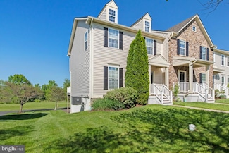 13 Braden Ct, Perkasie, PA 18944